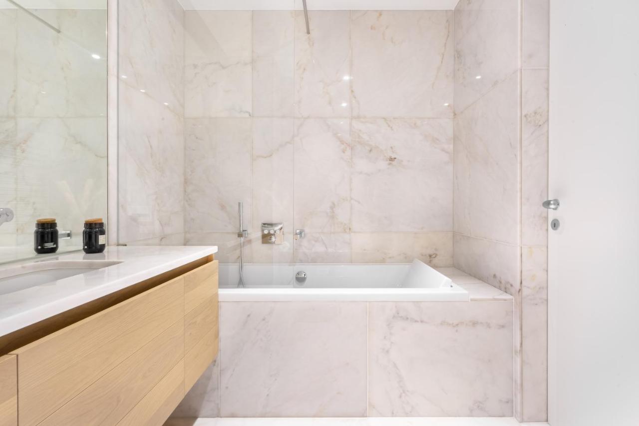 Joivy Elegant 1-Br Apartment In Perfect Centre Лиссабон Экстерьер фото